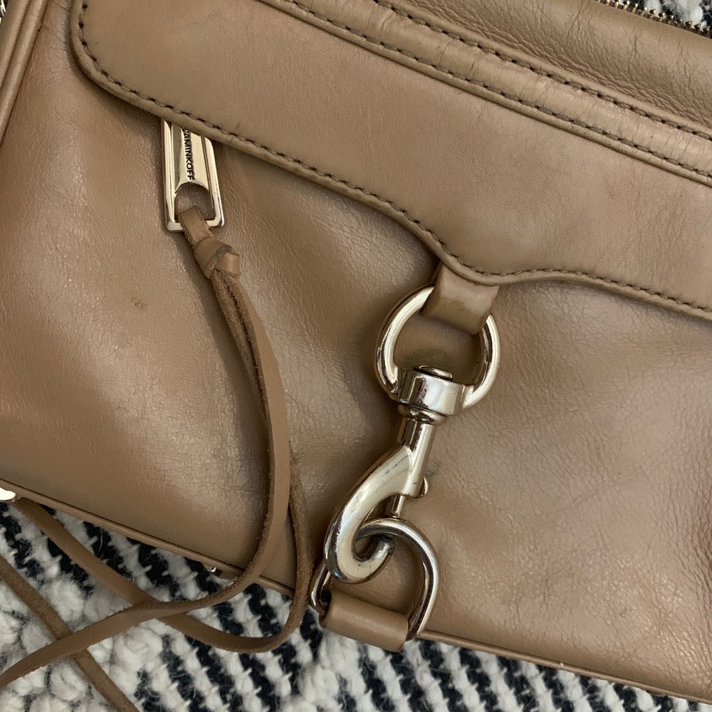 Handbag - Picture 4 of 4